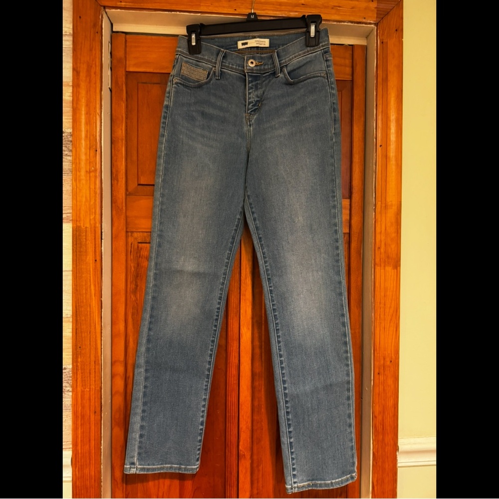 Levi’s 512 Perfect Slimming Striaght Leg Jeans